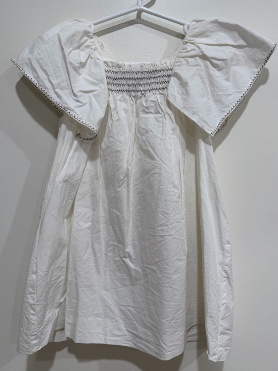 Zara Other - Zara kids White Smocked dress size 4